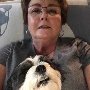 Meet your Posher, Lorraine